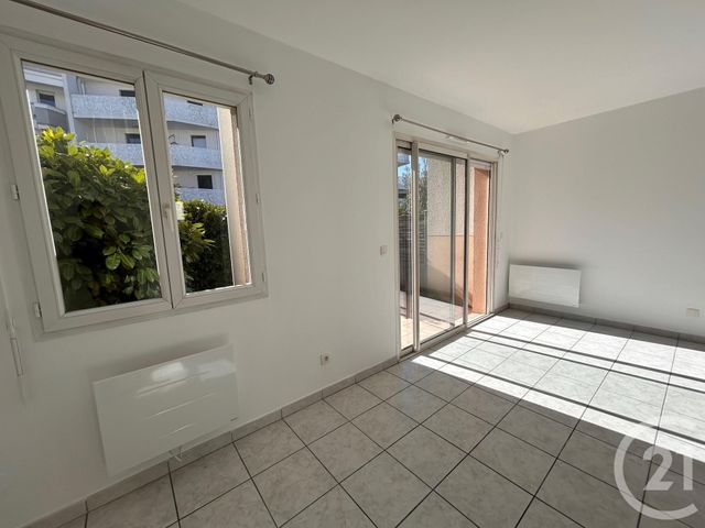 Appartement T3 à louer - 3 pièces - 64.24 m2 - LE BOUSCAT - 33 - AQUITAINE - Century 21 Cabinet Rollin