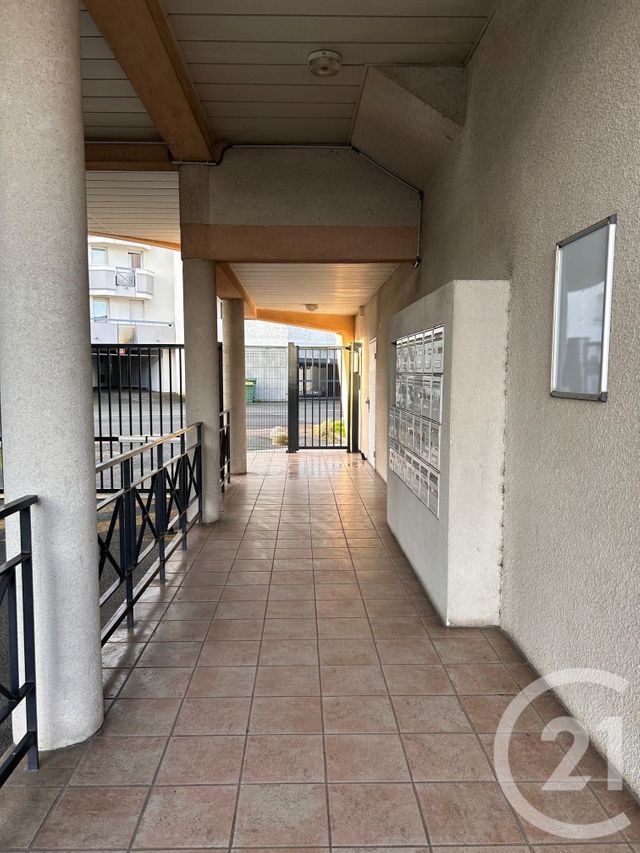 Appartement T3 à louer - 3 pièces - 64.24 m2 - LE BOUSCAT - 33 - AQUITAINE - Century 21 Cabinet Rollin