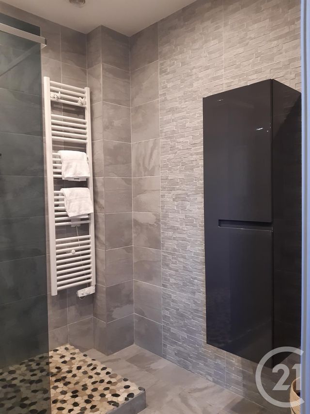 Appartement T2 à louer - 2 pièces - 56.88 m2 - BORDEAUX - 33 - AQUITAINE - Century 21 Cabinet Rollin