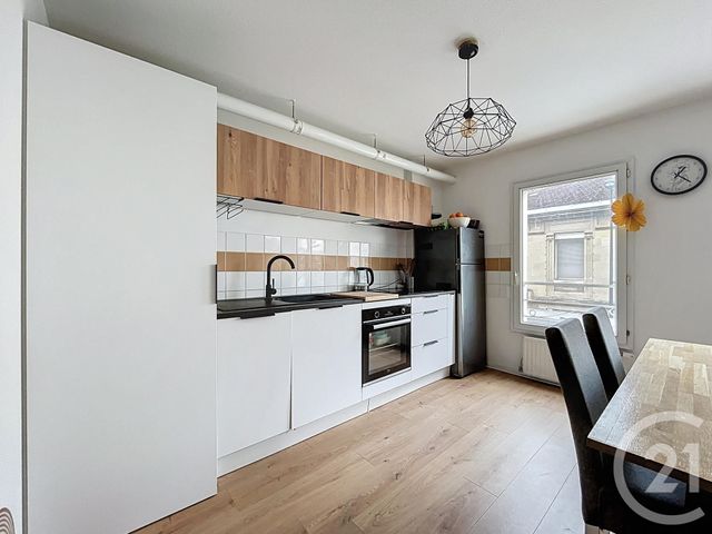 Appartement T3 à vendre - 3 pièces - 69.11 m2 - BORDEAUX - 33 - AQUITAINE - Century 21 Cabinet Rollin