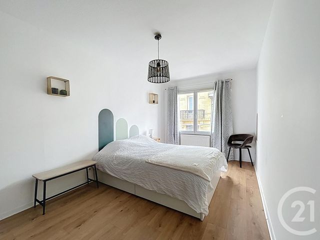 Appartement T3 à vendre - 3 pièces - 69.11 m2 - BORDEAUX - 33 - AQUITAINE - Century 21 Cabinet Rollin