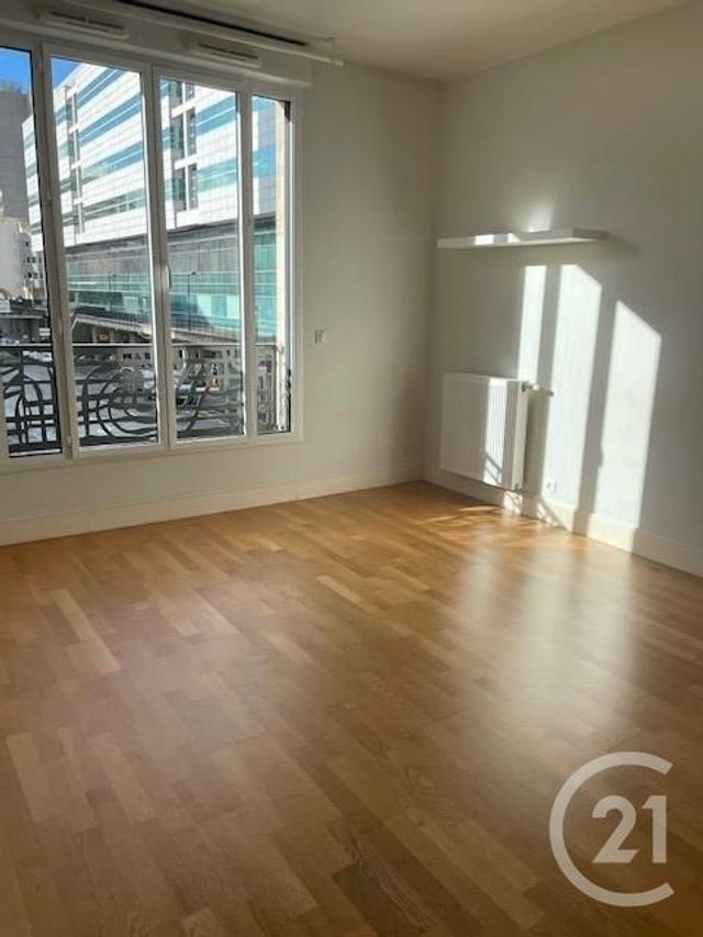 Appartement F2 à louer - 2 pièces - 41.38 m2 - BORDEAUX - 33 - AQUITAINE - Century 21 Cabinet Rollin