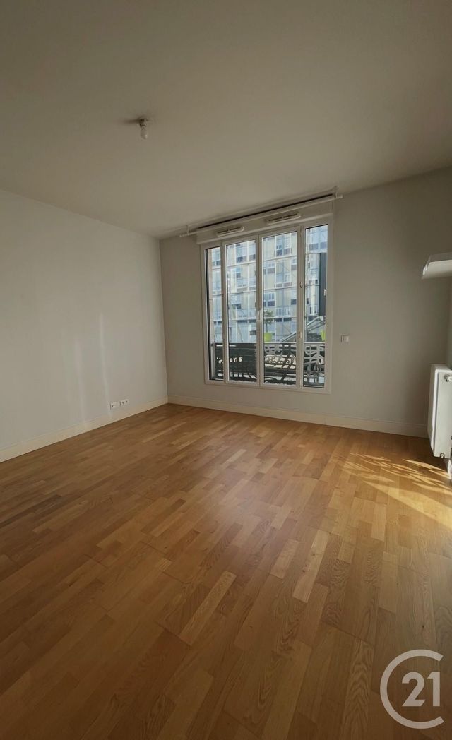 Appartement F2 à louer - 2 pièces - 41.38 m2 - BORDEAUX - 33 - AQUITAINE - Century 21 Cabinet Rollin