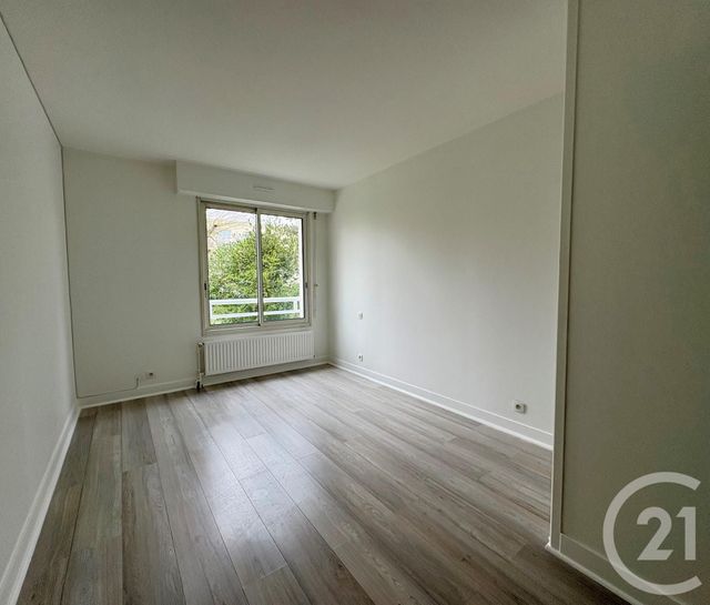 Appartement T2 à louer - 2 pièces - 54.2 m2 - BORDEAUX - 33 - AQUITAINE - Century 21 Cabinet Rollin