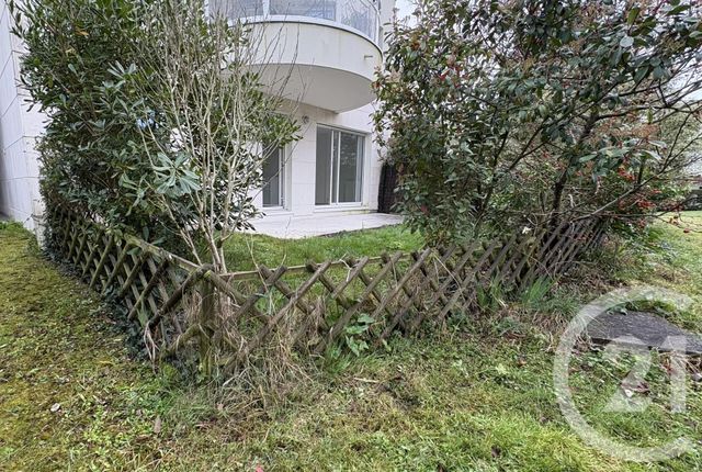 Appartement T2 à louer - 2 pièces - 54.2 m2 - BORDEAUX - 33 - AQUITAINE - Century 21 Cabinet Rollin