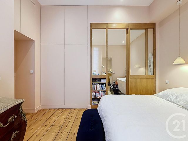 Appartement T4 à vendre - 4 pièces - 99.3 m2 - BORDEAUX - 33 - AQUITAINE - Century 21 Cabinet Rollin
