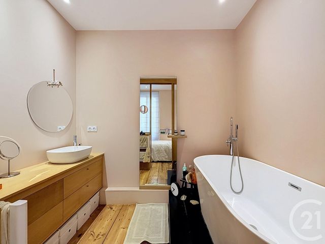 Appartement T4 à vendre - 4 pièces - 99.3 m2 - BORDEAUX - 33 - AQUITAINE - Century 21 Cabinet Rollin