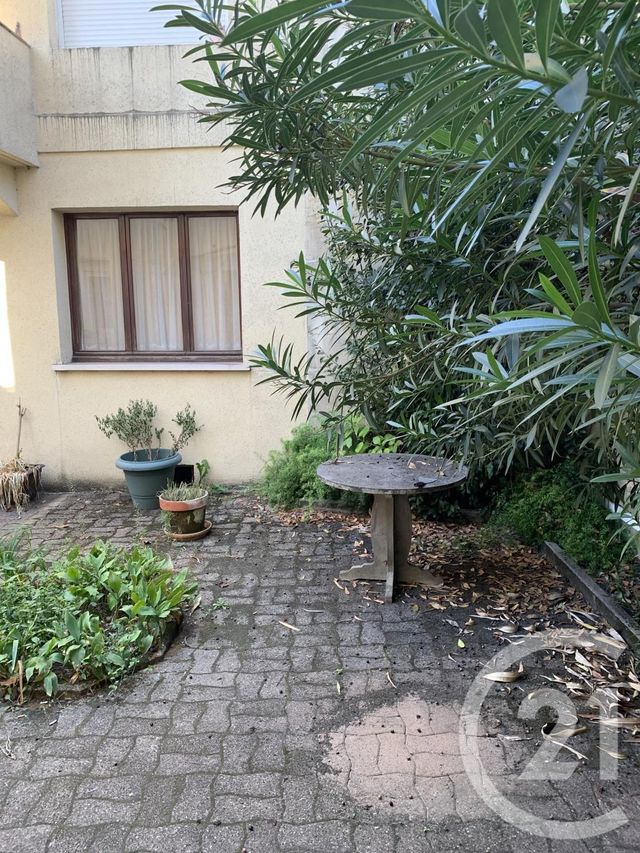 Appartement F1 à louer - 1 pièce - 29.81 m2 - BORDEAUX - 33 - AQUITAINE - Century 21 Cabinet Rollin