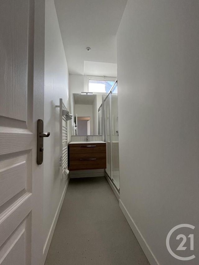 Appartement F3 bis à louer - 3 pièces - 81.88 m2 - BORDEAUX - 33 - AQUITAINE - Century 21 Cabinet Rollin