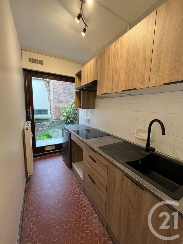 Appartement T1 à louer - 1 pièce - 31.99 m2 - BORDEAUX - 33 - AQUITAINE - Century 21 Cabinet Rollin