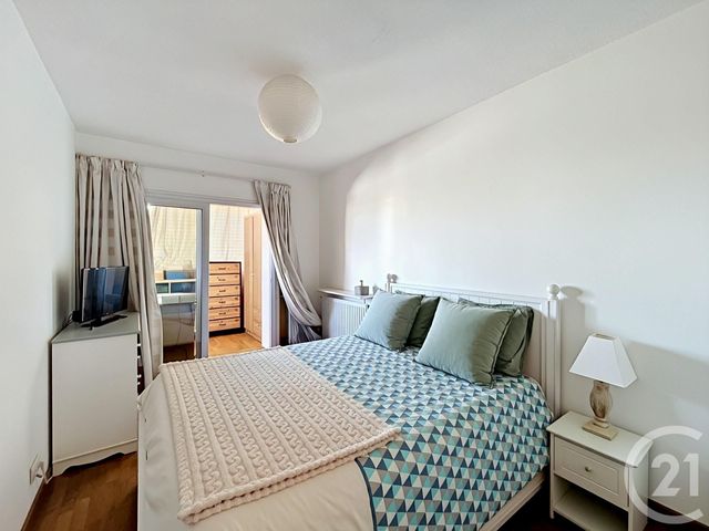 Appartement T3 à vendre - 3 pièces - 74.67 m2 - BORDEAUX - 33 - AQUITAINE - Century 21 Cabinet Rollin