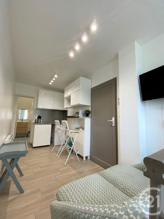 Appartement Studio à louer - 1 pièce - 24.65 m2 - BORDEAUX - 33 - AQUITAINE - Century 21 Cabinet Rollin