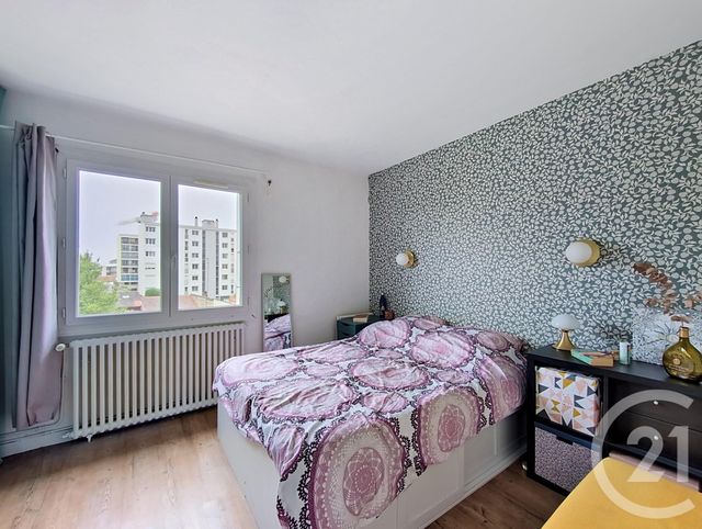 Appartement T3 à vendre - 3 pièces - 62.0 m2 - BORDEAUX - 33 - AQUITAINE - Century 21 Cabinet Rollin