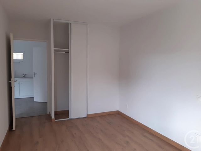 Appartement T2 à louer - 2 pièces - 43.6 m2 - BORDEAUX - 33 - AQUITAINE - Century 21 Cabinet Rollin