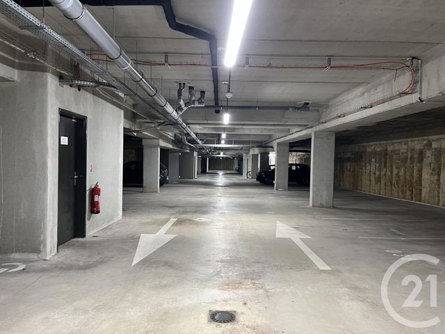 parking à louer - 12.0 m2 - BORDEAUX - 33 - AQUITAINE - Century 21 Cabinet Rollin