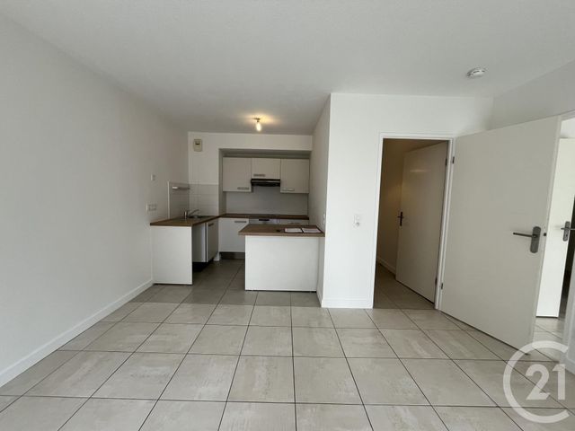 Appartement T2 à louer - 2 pièces - 49.0 m2 - BORDEAUX - 33 - AQUITAINE - Century 21 Cabinet Rollin