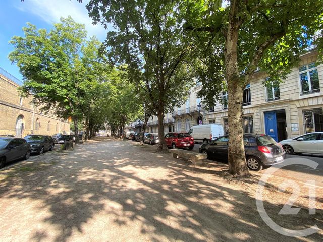 Appartement T2 à louer - 2 pièces - 33.91 m2 - BORDEAUX - 33 - AQUITAINE - Century 21 Cabinet Rollin