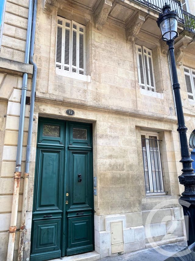 Appartement T2 à louer - 2 pièces - 33.91 m2 - BORDEAUX - 33 - AQUITAINE - Century 21 Cabinet Rollin