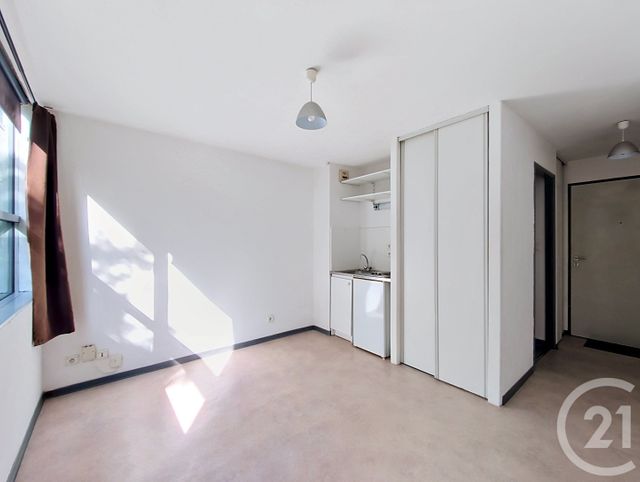 Appartement Studio à vendre - 1 pièce - 18.95 m2 - BORDEAUX - 33 - AQUITAINE - Century 21 Cabinet Rollin