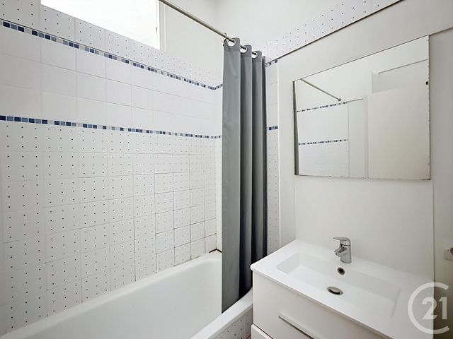 Appartement T1 à vendre - 2 pièces - 35.14 m2 - BORDEAUX - 33 - AQUITAINE - Century 21 Cabinet Rollin