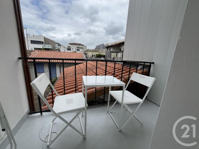 Appartement T3 à louer - 3 pièces - 74.39 m2 - BORDEAUX - 33 - AQUITAINE - Century 21 Cabinet Rollin
