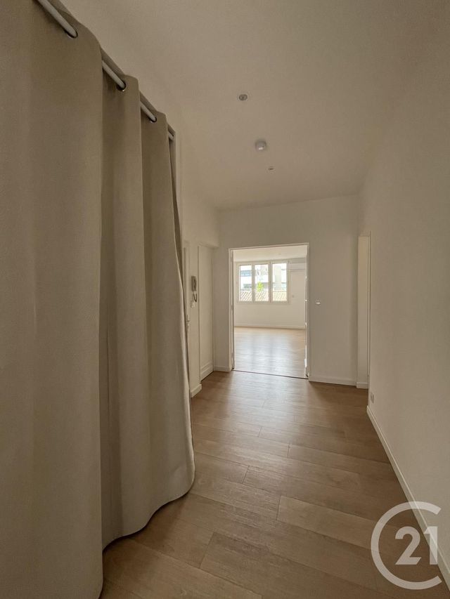 Appartement T3 à louer - 3 pièces - 74.39 m2 - BORDEAUX - 33 - AQUITAINE - Century 21 Cabinet Rollin