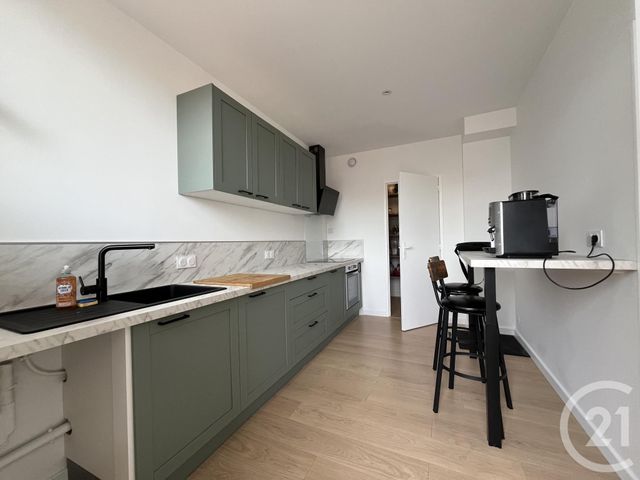 Appartement T3 à louer - 3 pièces - 74.39 m2 - BORDEAUX - 33 - AQUITAINE - Century 21 Cabinet Rollin