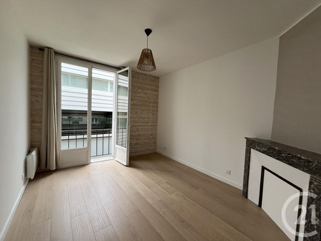 Appartement T3 à louer - 3 pièces - 74.39 m2 - BORDEAUX - 33 - AQUITAINE - Century 21 Cabinet Rollin