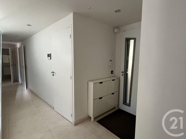 maison à louer - 5 pièces - 151.7 m2 - LATRESNE - 33 - AQUITAINE - Century 21 Cabinet Rollin