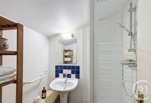 Appartement T2 à vendre - 2 pièces - 38.0 m2 - BORDEAUX - 33 - AQUITAINE - Century 21 Cabinet Rollin