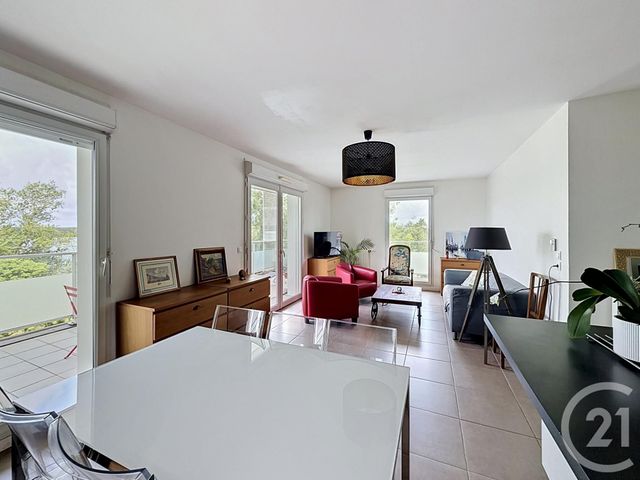 Appartement T4 à vendre - 4 pièces - 79.72 m2 - BORDEAUX - 33 - AQUITAINE - Century 21 Cabinet Rollin