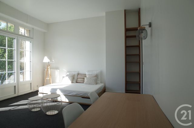 Appartement Studio à louer - 1 pièce - 30.97 m2 - BORDEAUX - 33 - AQUITAINE - Century 21 Cabinet Rollin