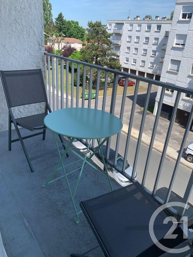 Appartement Chambre à louer - 1 pièce - 9.24 m2 - PESSAC - 33 - AQUITAINE - Century 21 Cabinet Rollin