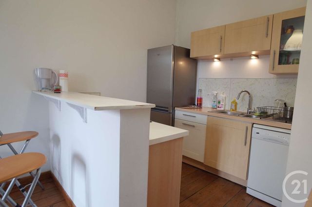 Appartement à louer - 3 pièces - 49.43 m2 - BORDEAUX - 33 - AQUITAINE - Century 21 Cabinet Rollin