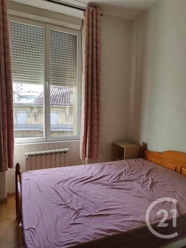 Appartement à louer - 3 pièces - 49.43 m2 - BORDEAUX - 33 - AQUITAINE - Century 21 Cabinet Rollin