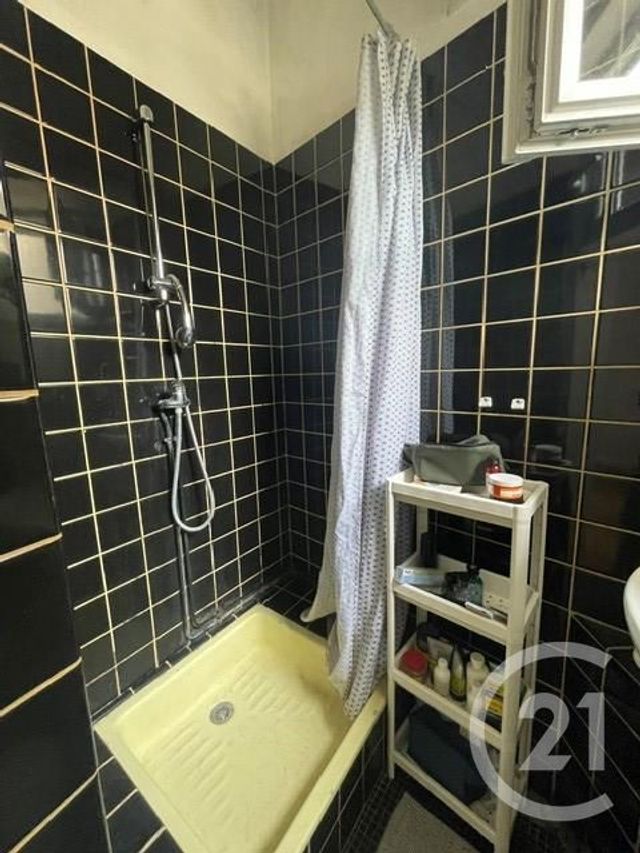 Appartement T2 à louer - 2 pièces - 39.25 m2 - BORDEAUX - 33 - AQUITAINE - Century 21 Cabinet Rollin