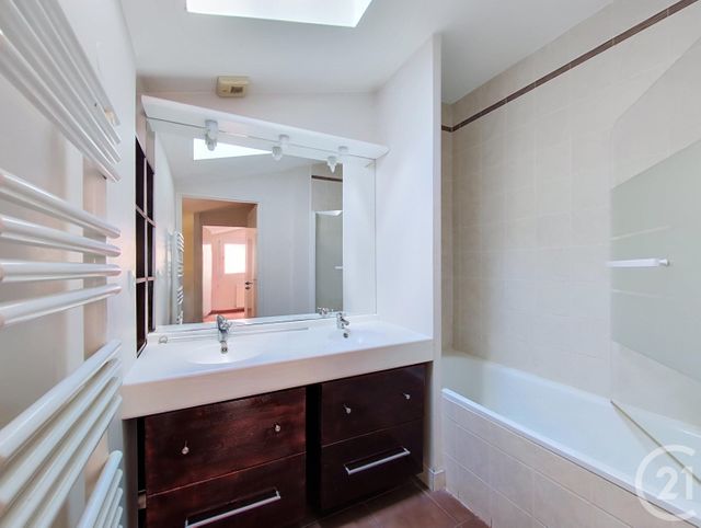 Appartement T3 à vendre - 3 pièces - 69.37 m2 - BORDEAUX - 33 - AQUITAINE - Century 21 Cabinet Rollin