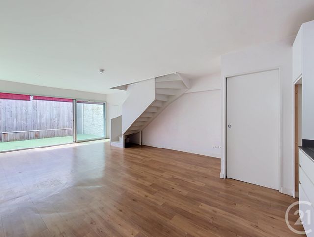 Appartement T3 à vendre - 3 pièces - 69.37 m2 - BORDEAUX - 33 - AQUITAINE - Century 21 Cabinet Rollin
