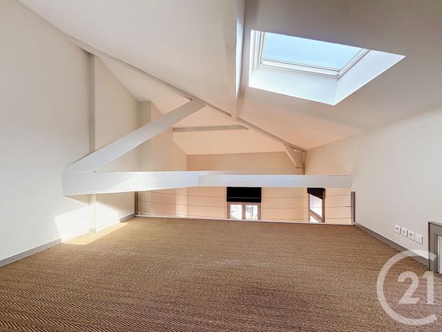 Appartement T2 à vendre - 2 pièces - 51.68 m2 - BORDEAUX - 33 - AQUITAINE - Century 21 Cabinet Rollin