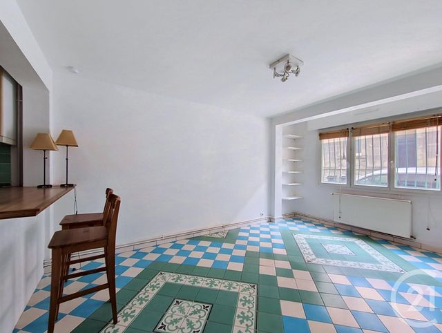 Appartement T2 à vendre - 2 pièces - 47.38 m2 - BORDEAUX - 33 - AQUITAINE - Century 21 Cabinet Rollin