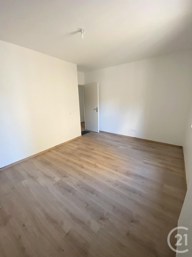 Appartement T3 à louer - 3 pièces - 67.4 m2 - BORDEAUX - 33 - AQUITAINE - Century 21 Cabinet Rollin