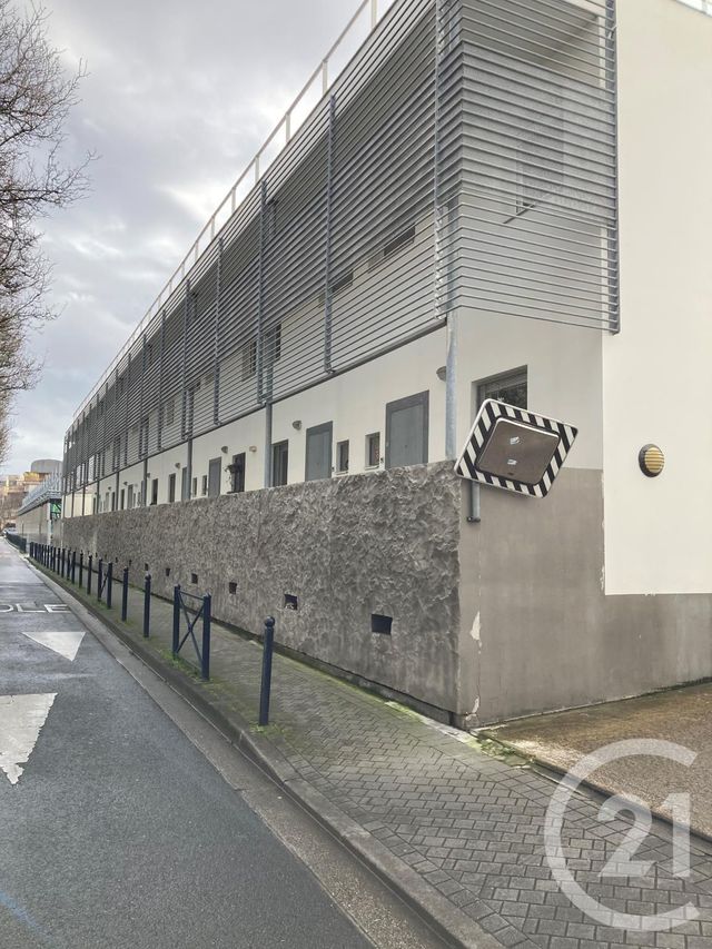 parking à louer - 12.0 m2 - BORDEAUX - 33 - AQUITAINE - Century 21 Cabinet Rollin