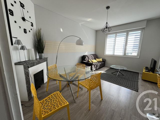 Appartement T3 à louer - 3 pièces - 78.5 m2 - BORDEAUX - 33 - AQUITAINE - Century 21 Cabinet Rollin