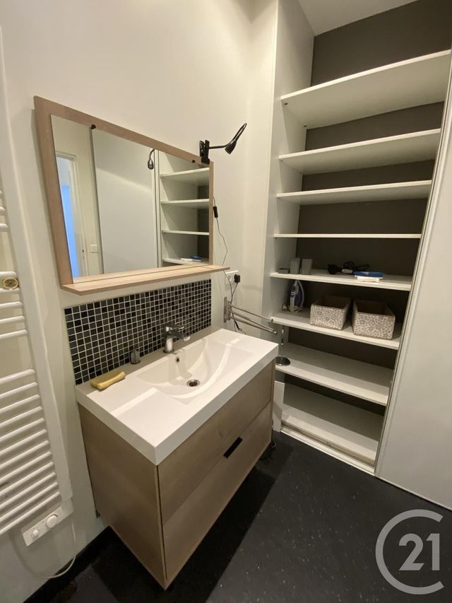 Appartement T3 à louer - 3 pièces - 78.5 m2 - BORDEAUX - 33 - AQUITAINE - Century 21 Cabinet Rollin