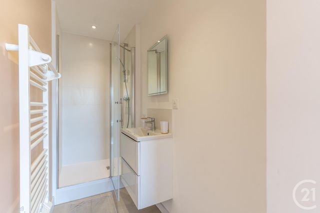 Appartement Chambre à louer - 1 pièce - 16.39 m2 - BORDEAUX - 33 - AQUITAINE - Century 21 Cabinet Rollin