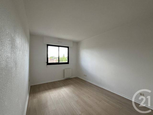 Appartement T2 à louer - 2 pièces - 51.27 m2 - TALENCE - 33 - AQUITAINE - Century 21 Cabinet Rollin