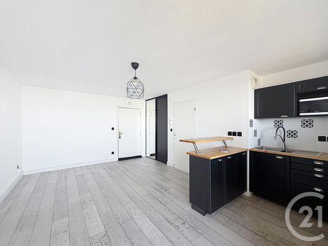 Appartement T2 à vendre - 2 pièces - 42.24 m2 - BORDEAUX - 33 - AQUITAINE - Century 21 Cabinet Rollin