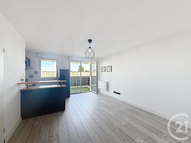Appartement T2 à vendre - 2 pièces - 42.24 m2 - BORDEAUX - 33 - AQUITAINE - Century 21 Cabinet Rollin