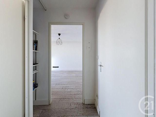 Appartement T2 à vendre - 2 pièces - 42.24 m2 - BORDEAUX - 33 - AQUITAINE - Century 21 Cabinet Rollin