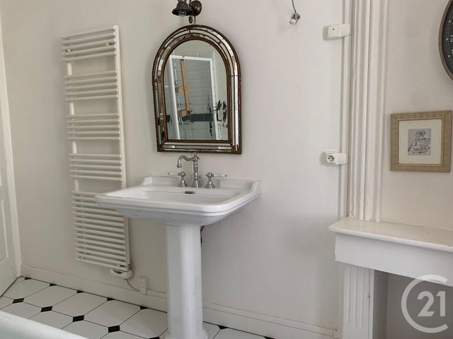 Appartement T3 à louer - 3 pièces - 89.13 m2 - BORDEAUX - 33 - AQUITAINE - Century 21 Cabinet Rollin